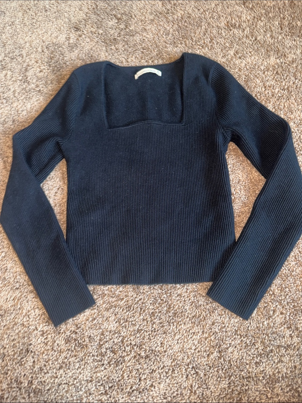Abercrombie & Finch black ribbed long sleeve top